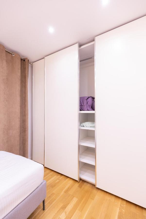 Exclusive 2 Bedrooms Apartment Тирана Екстериор снимка