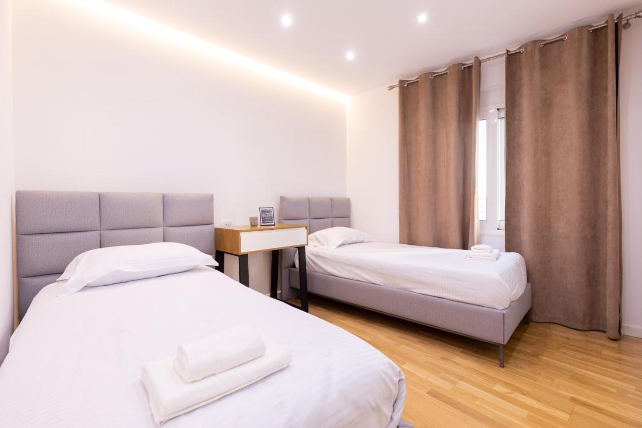 Exclusive 2 Bedrooms Apartment Тирана Екстериор снимка