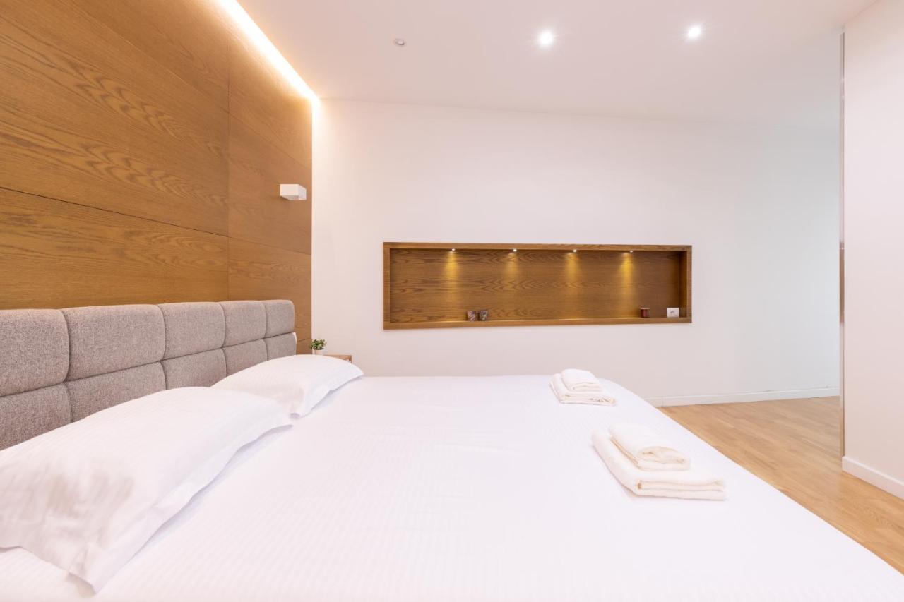 Exclusive 2 Bedrooms Apartment Тирана Екстериор снимка