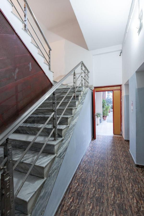 Exclusive 2 Bedrooms Apartment Тирана Екстериор снимка