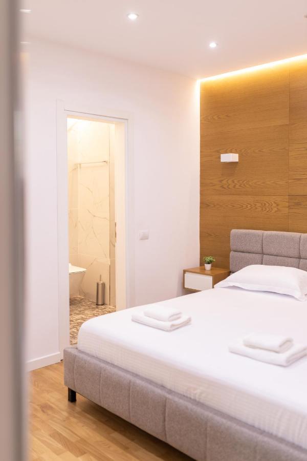 Exclusive 2 Bedrooms Apartment Тирана Екстериор снимка