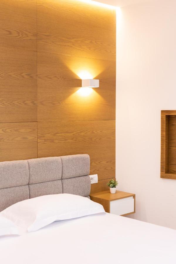 Exclusive 2 Bedrooms Apartment Тирана Екстериор снимка